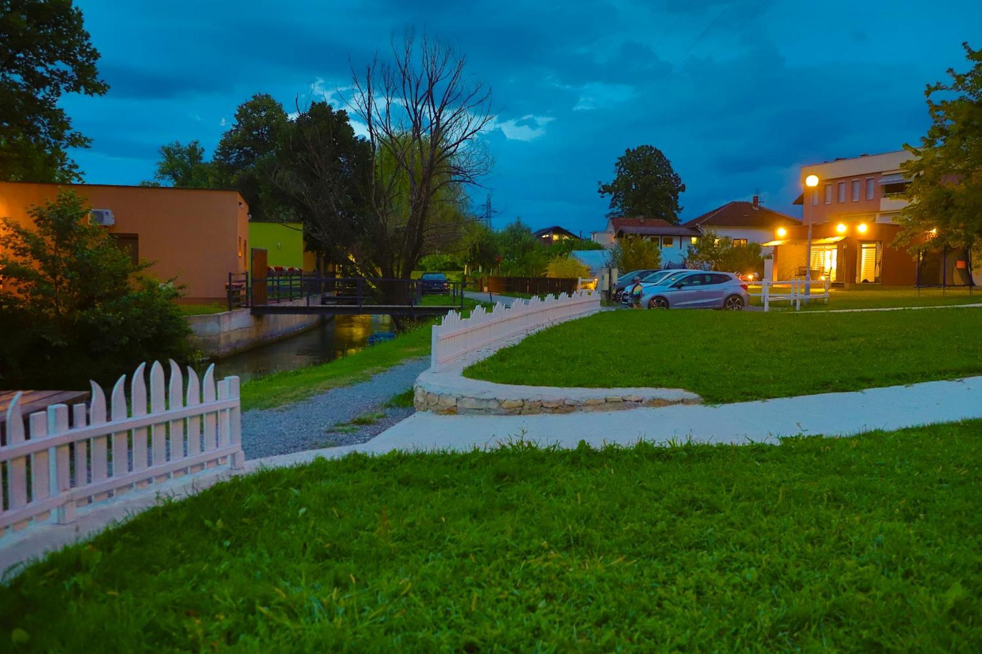 Holiday Homes Pozitiva Bihać Eksteriør billede