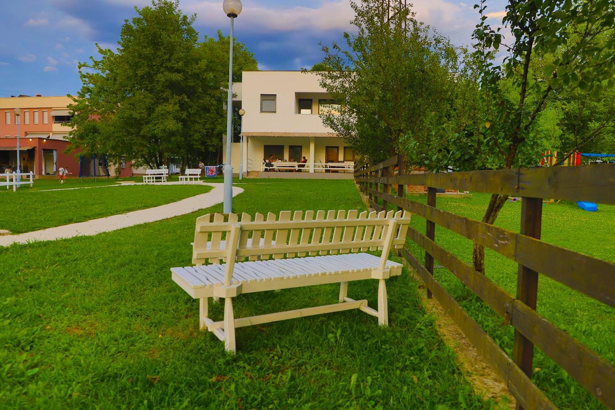Holiday Homes Pozitiva Bihać Eksteriør billede