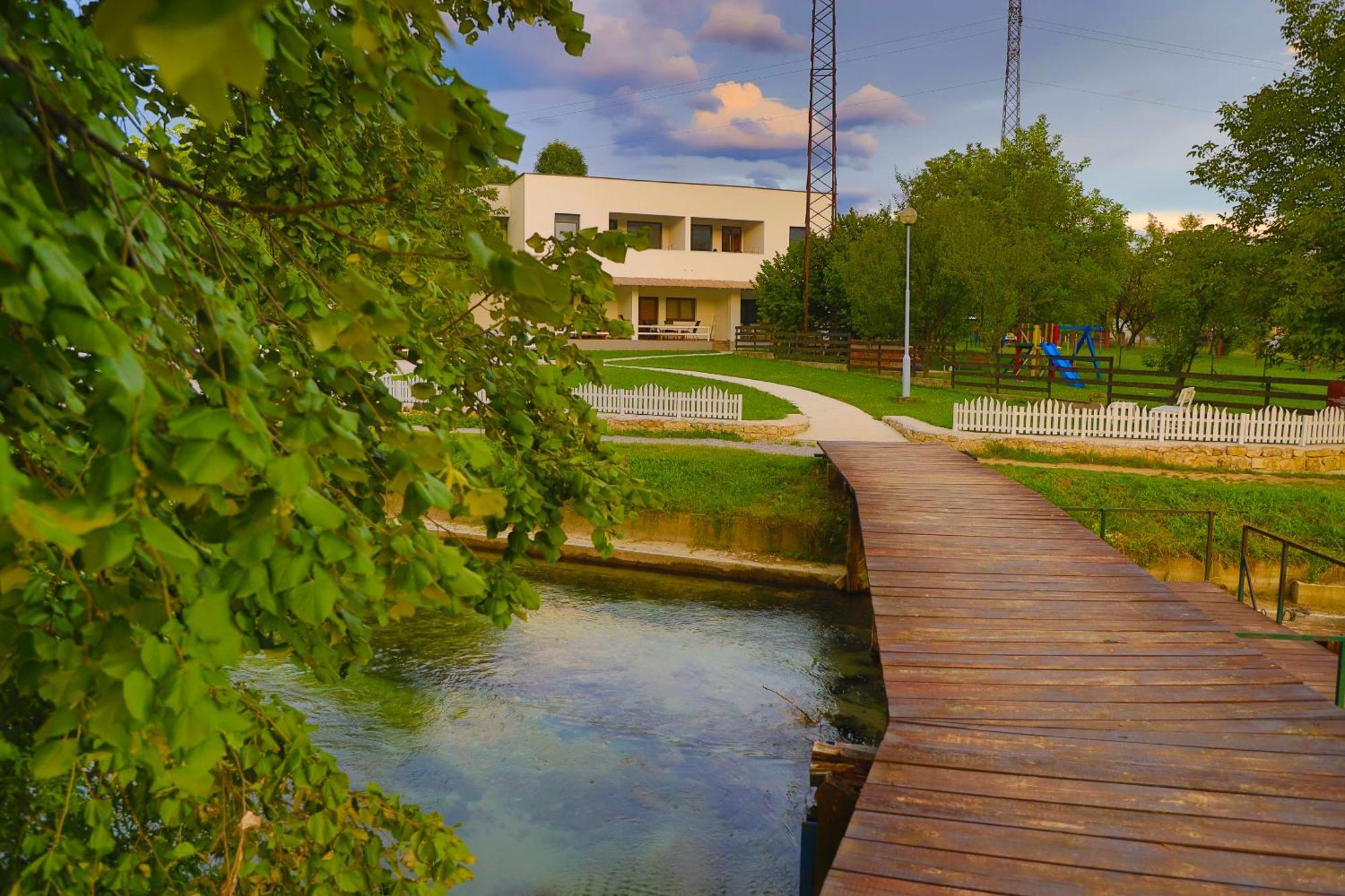 Holiday Homes Pozitiva Bihać Eksteriør billede