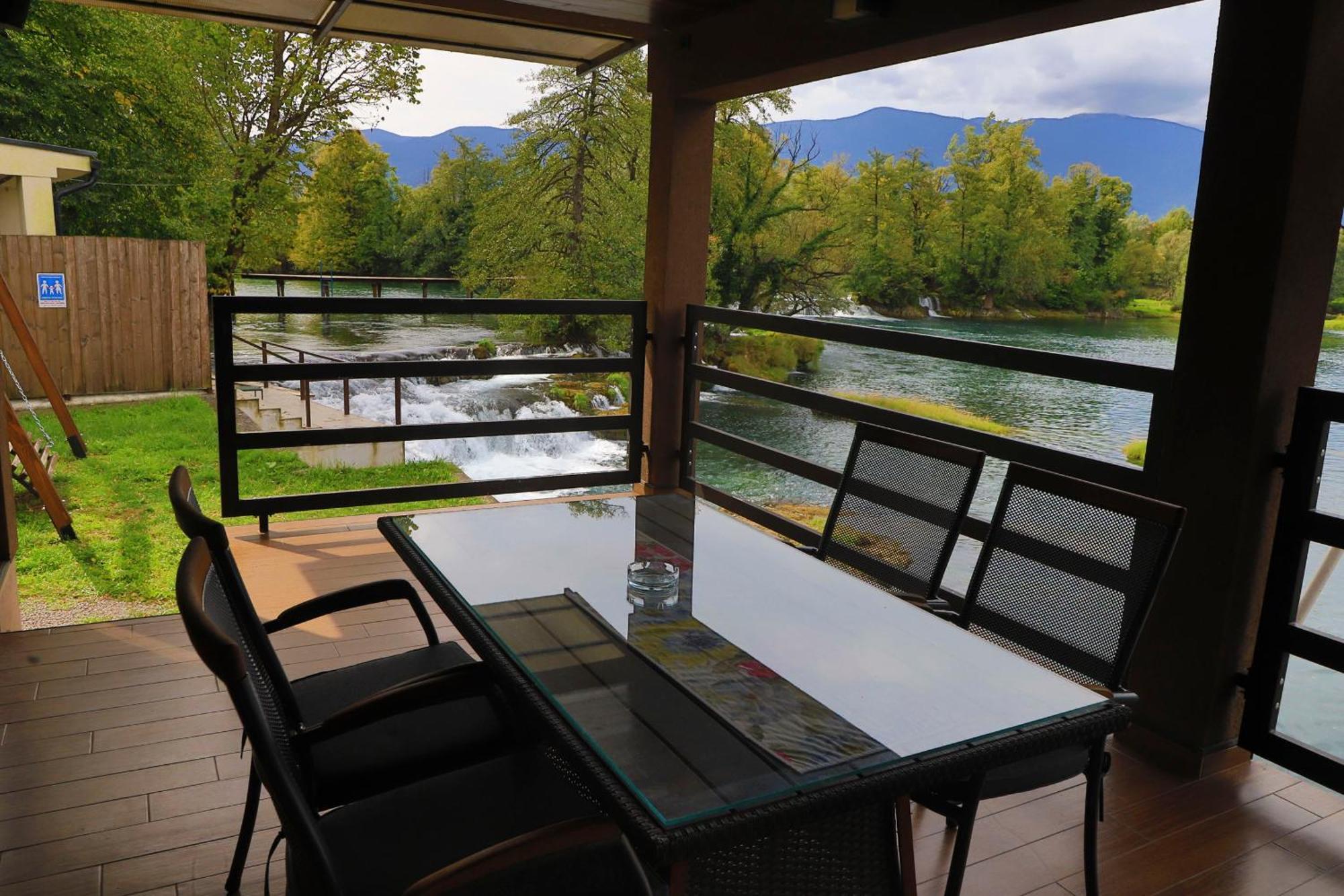 Holiday Homes Pozitiva Bihać Værelse billede